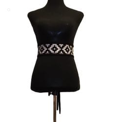 Cinturón Estampado Negro Ngümin blanco Mapuche