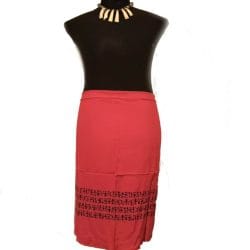 Pareo Napohe Grande Color Fucsia Con Borde Rongo Rongo 1,75X1,15MTS